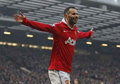 Ryan Giggs celebrates goal